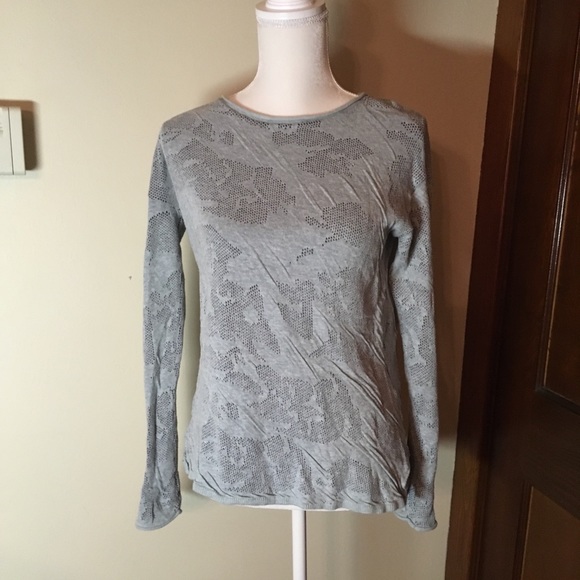 Vera Wang simply vera extra small light green top - Picture 2 of 8